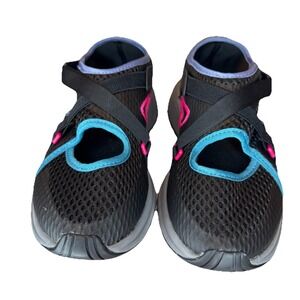 Columbia Womens Size 7 Wildone Wander Shoe Athletic Water Outdoor Closed Toe NEW